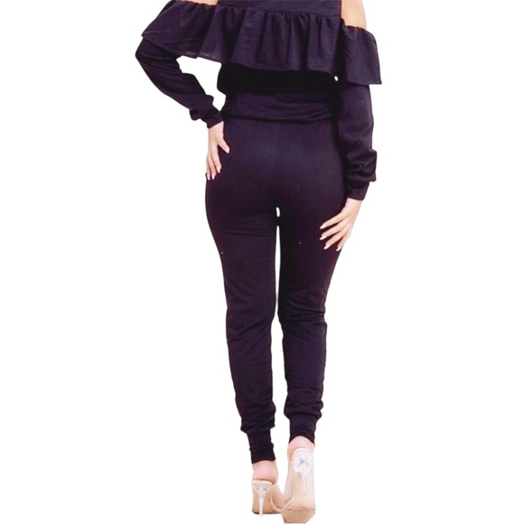 Ruffle Detail Cold Shoulder Peek A Boo Jogger Set Black NWT - Picture 4 of 6